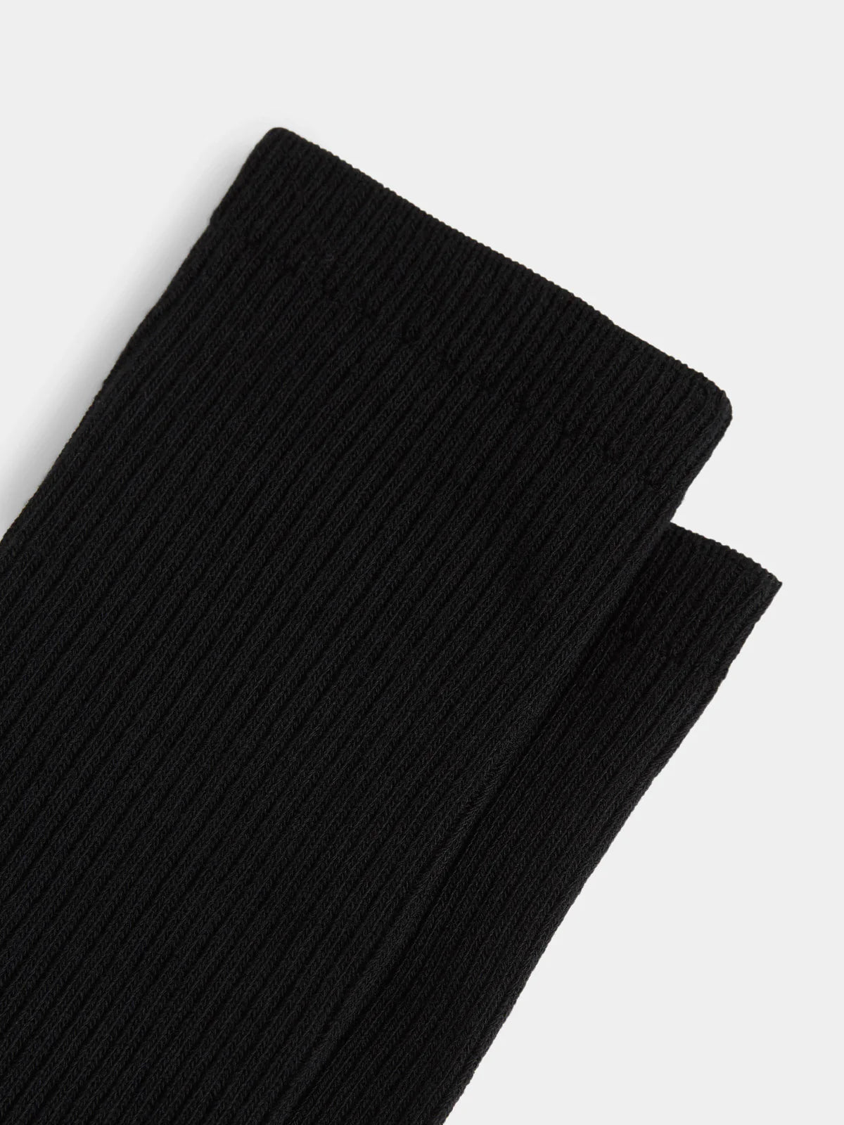 The Ribbed Socks in Black