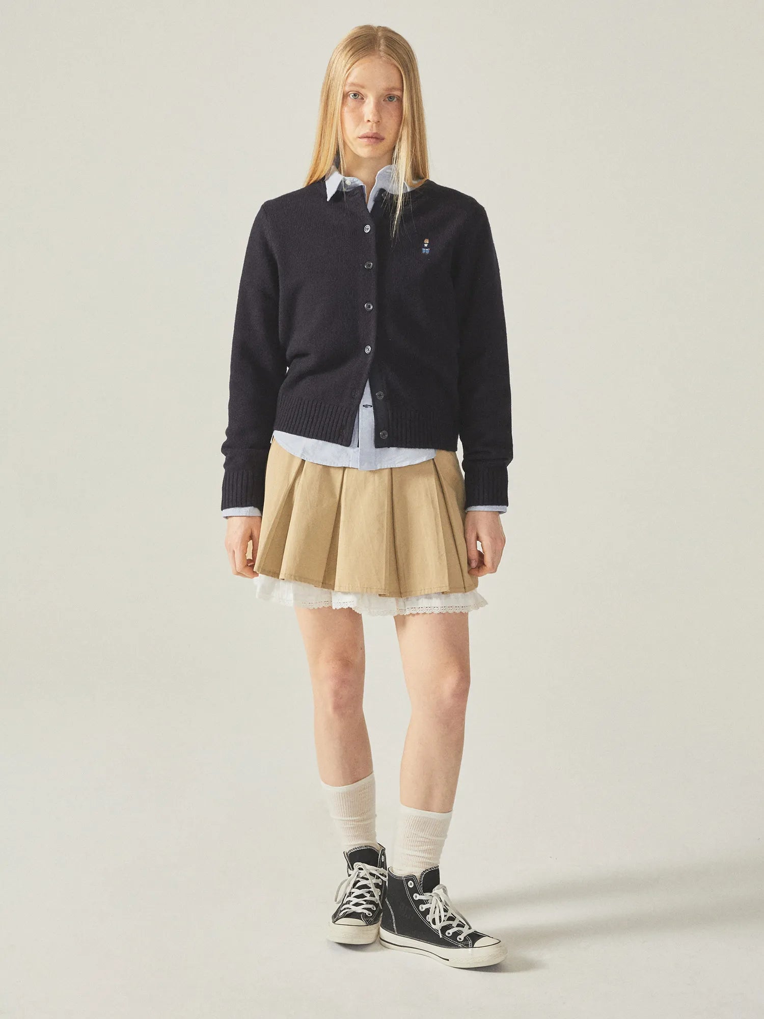 Steve R-neck Cardigan