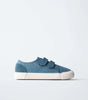 Canvas Sneaker